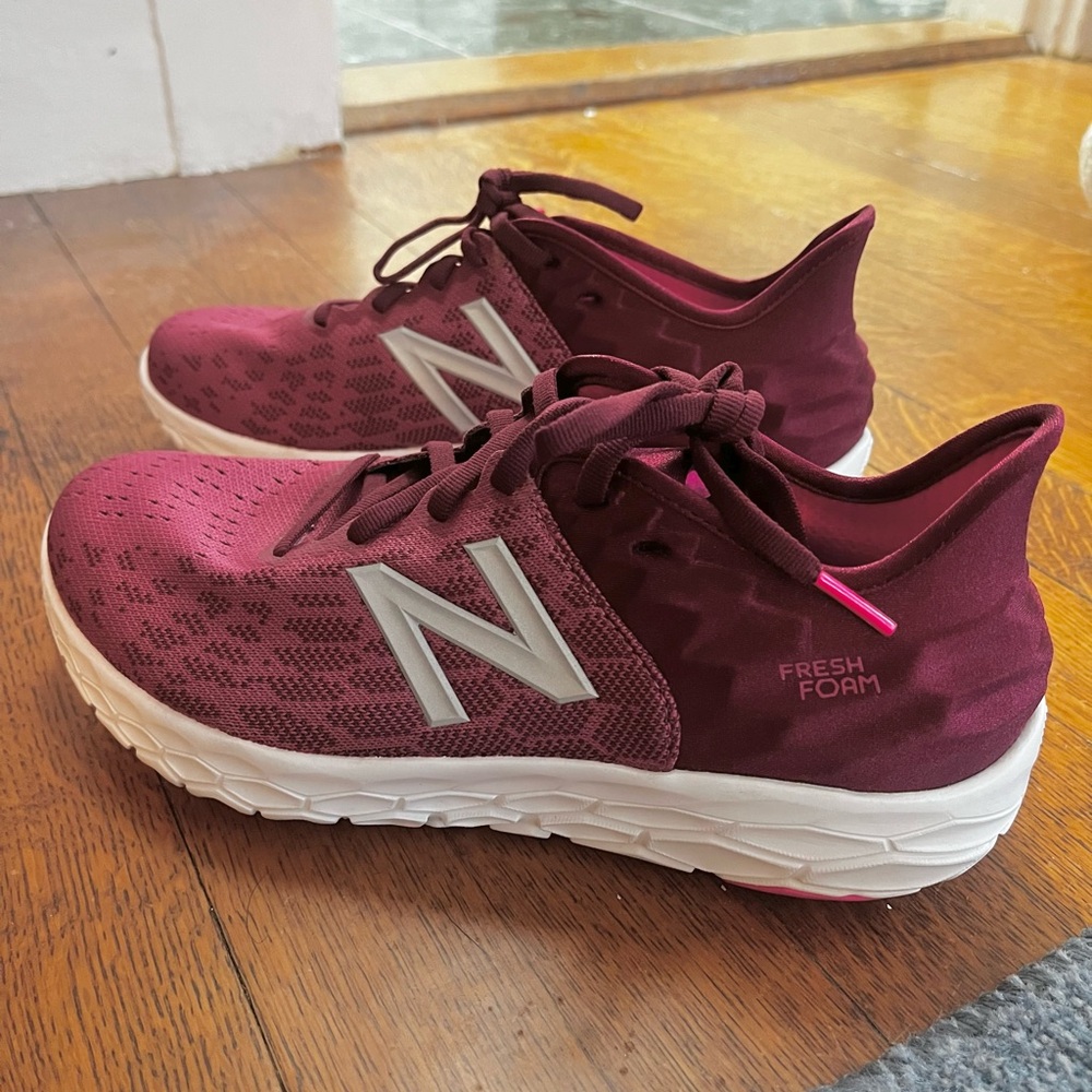 New Balance Women's Maroon Sneakers